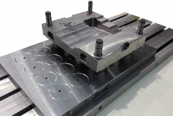 Con la tecnologia Mag-Autoblok Tecnomagnete il bloccaggio diventa smart